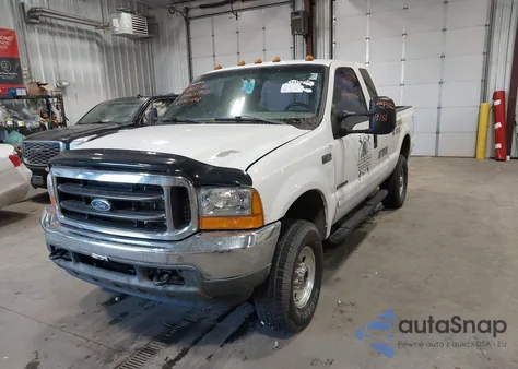 2001 Ford F-350 Lariat/Xl/Xlt из США, поврежденный, VIN 1FTSX31F71EC04520